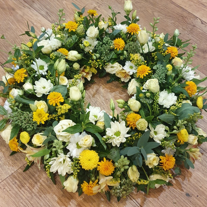 Meadow Wreath in Yellow and White