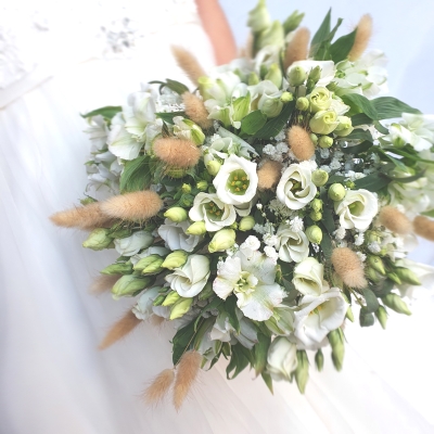 Delicate Lizzianthus Wedding Package