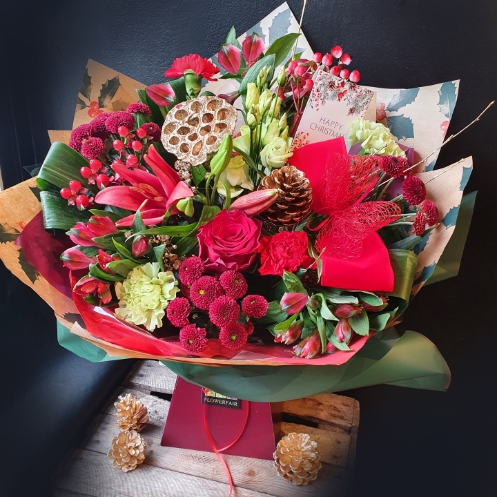 Christmas Bouquet Flowerfair Red Gold